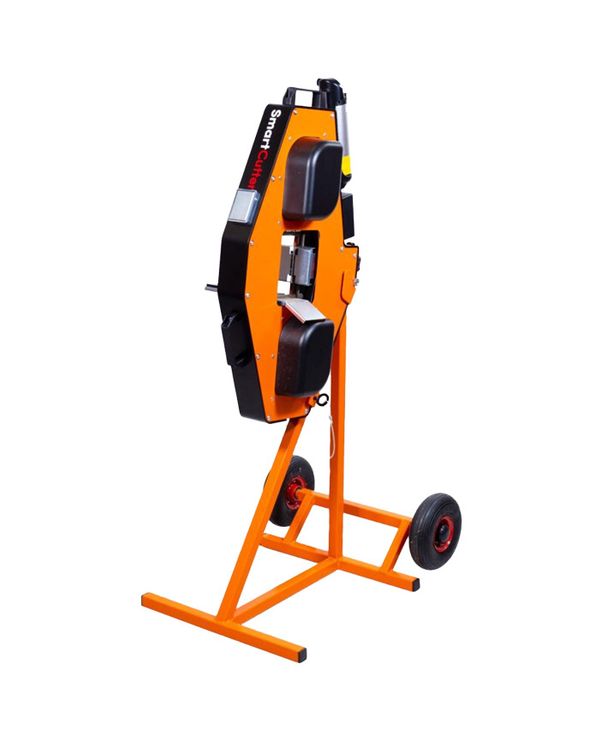 Elektrisk Stenklipper fra Smart Cutter i orange og sort farver. 
Patenteret klipper med autofunktion. Vælg mellem fritstående, tværstillet, langstillet stativ.