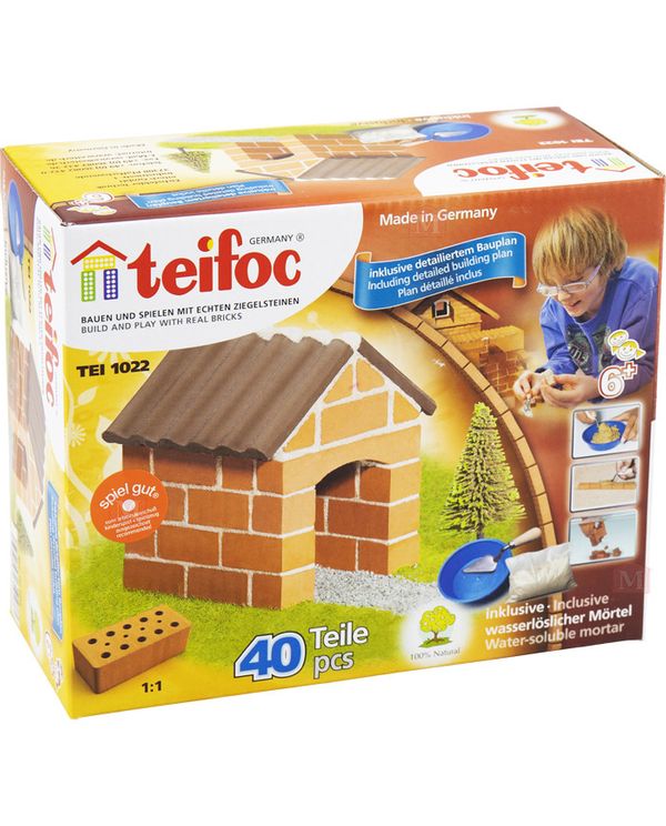 Byggesæt fra Teifoc til modelbygning af et fint lille hus. TEI1022 byggesættet er egnet til børn på 6 år og opefter.